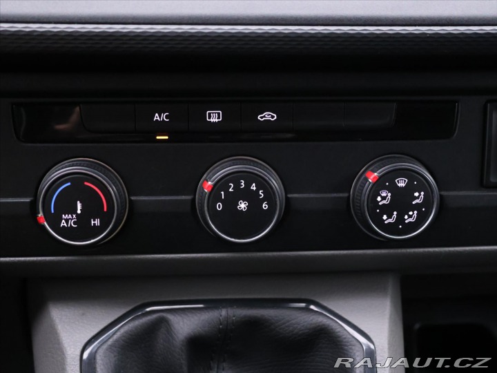 Volkswagen Transporter 2,0 TDI 110kW 9-Míst CZ D 2021