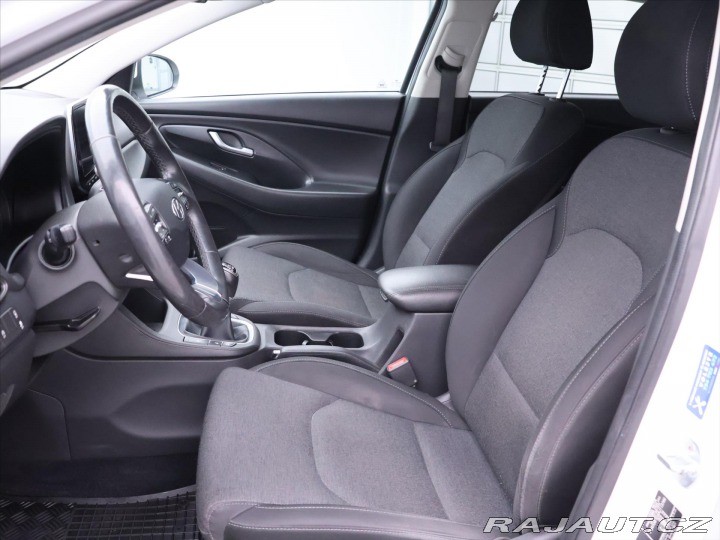 Hyundai i30 1,5 T-GDI 117kW Family Sm 2022