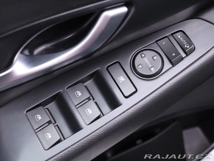 Hyundai i30 1,5 T-GDI 117 kW Family S 2022