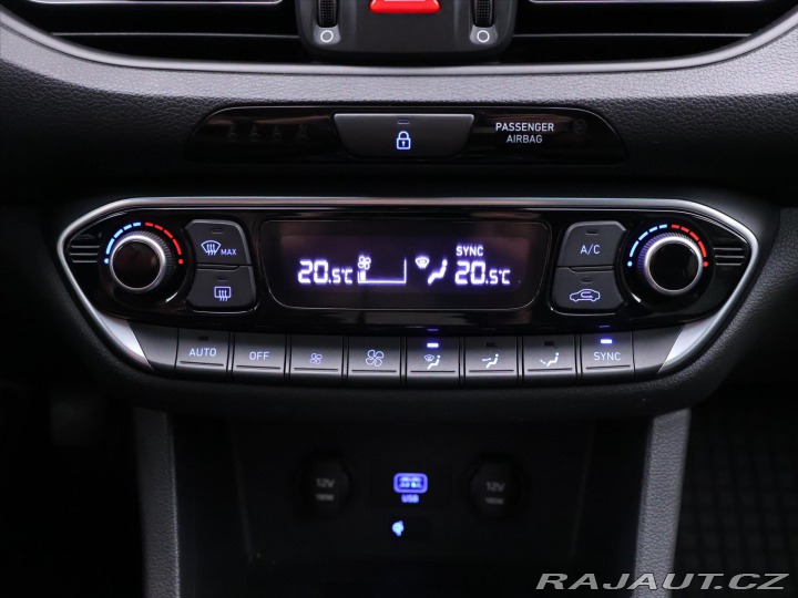 Hyundai i30 1,5 T-GDI 117 kW Family S 2022