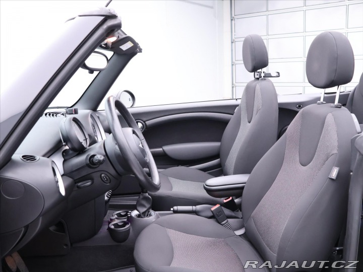 Mini One 1,6 i 72kw Cabrio serv. k 2014