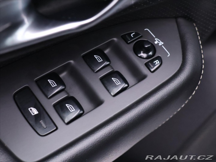 Volvo XC90 2,0 D5 Aut. AWD CZ R-Desi 2018