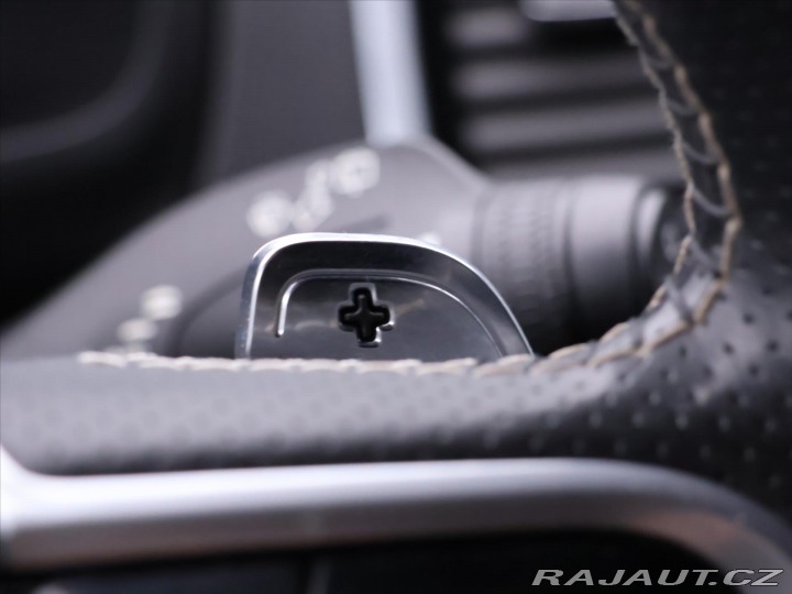 Volvo XC90 2,0 D5 Aut. AWD CZ R-Desi 2018