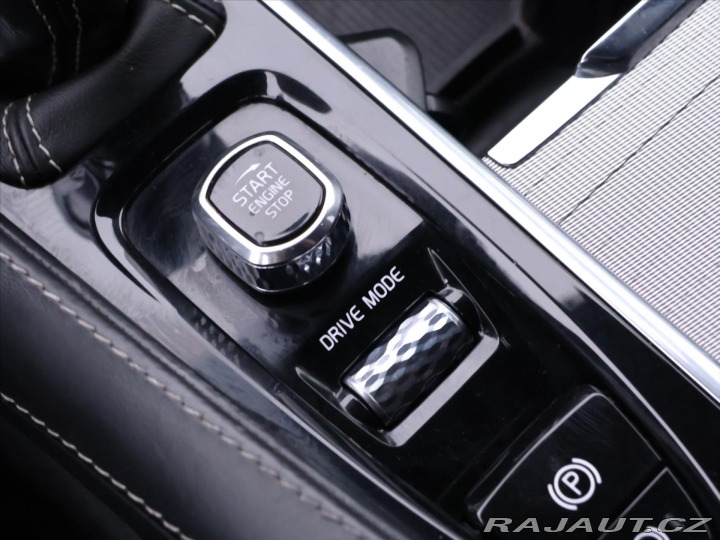 Volvo XC90 2,0 D5 Aut. AWD CZ R-Desi 2018
