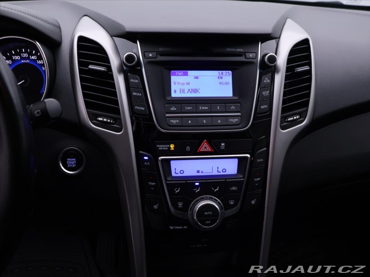 Hyundai i30 1,6 GDi 99kW Aut. CZ Week 2015