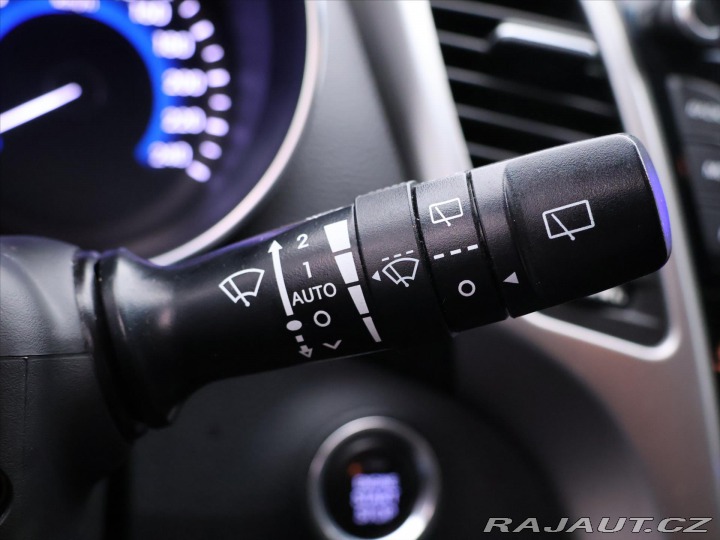 Hyundai i30 1,6 GDi 99kW Aut. CZ Week 2015