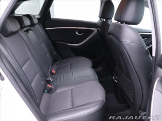 Hyundai i30 1,6 GDi 99kW Aut. CZ Week 2015