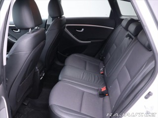 Hyundai i30 1,6 GDi 99kW Aut. CZ Week 2015