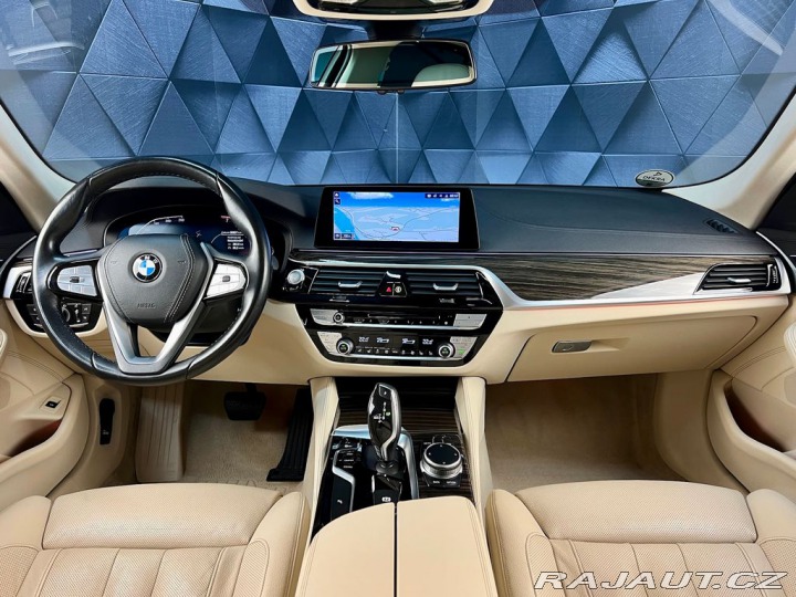 BMW 5 540i 250KW, LUXURY LINE, 2020