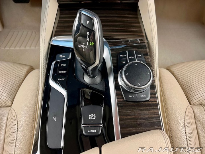 BMW 5 540i 250KW, LUXURY LINE, 2020