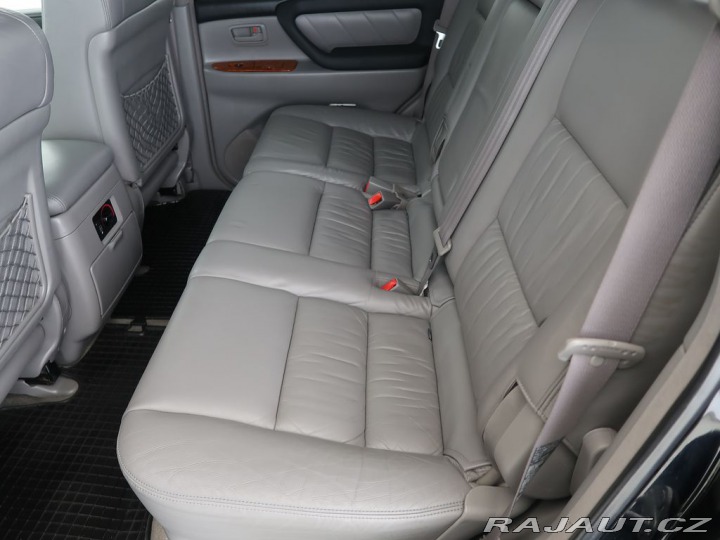 Toyota Land Cruiser 4.7L,V8,4x4,CZ,AT 2003