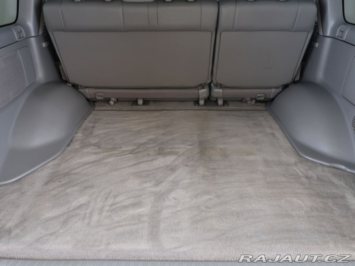 Toyota Land Cruiser 4.7L,V8,4x4,CZ,AT 2003