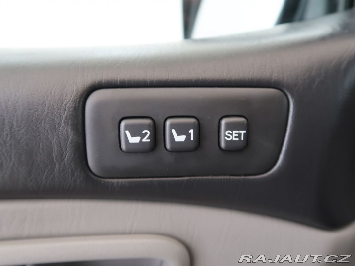 Toyota Land Cruiser 4.7L,V8,4x4,CZ,AT 2003