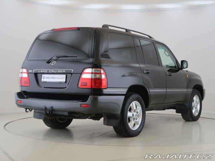 Toyota Land Cruiser 4.7L,V8,4x4,CZ,AT 2003