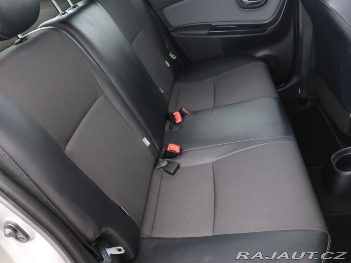 Toyota Yaris 1.5Hybrid,CZ,Style,Panora 2015