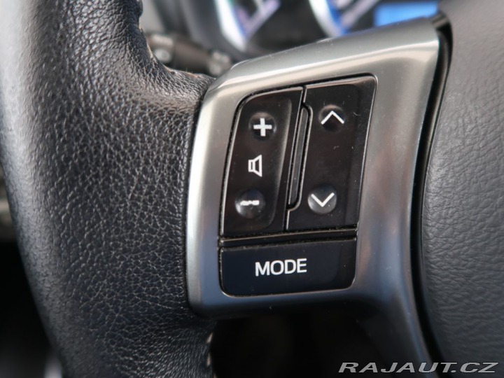 Toyota Yaris 1.5Hybrid,CZ,Style,Panora 2015