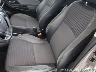 Toyota Yaris 1.5Hybrid,CZ,Style,Panora 2015
