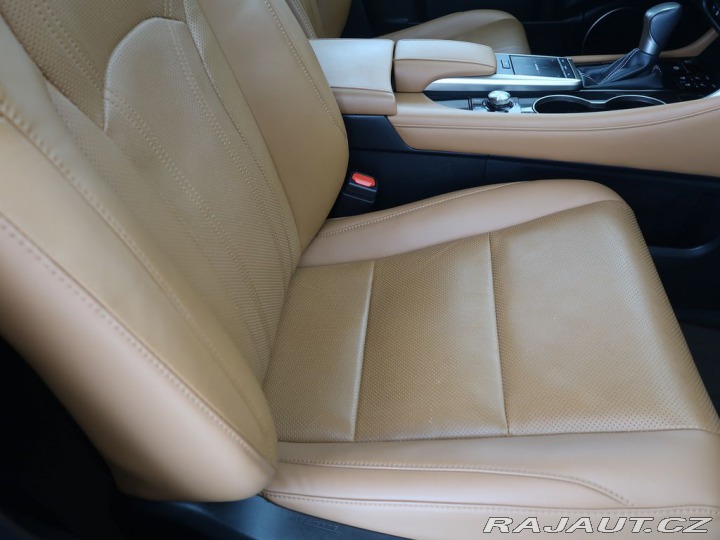 Lexus Ostatní modely RX 300 2.0i,CZ,1Maj,4x4,Limited 2022