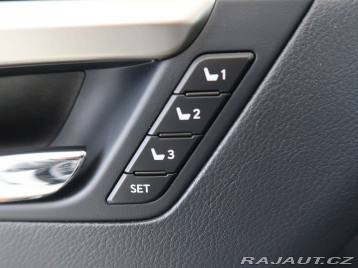 Lexus Ostatní modely RX 300 2.0i,CZ,1Maj,4x4,Limited 2022