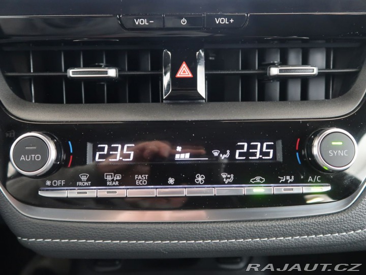 Toyota Corolla 1.8,Hybrid,CZ,1Maj,Comfor 2023