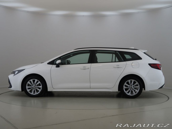 Toyota Corolla 1.8,Hybrid,CZ,1Maj,Comfor 2023