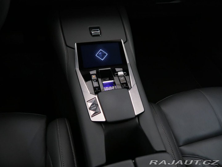 Ostatní značky Ostatní modely DS Automobiles DS4 E-TENSE,CZ,1Maj,RIVOLI,AT 1800