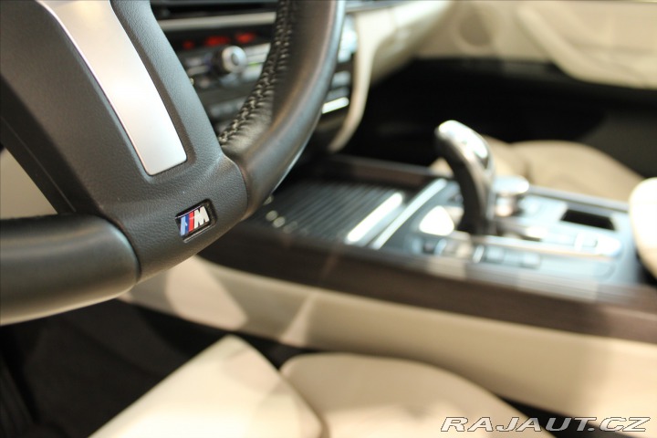 BMW X5 xDrive40d NezTop/HUD/Pano 2018