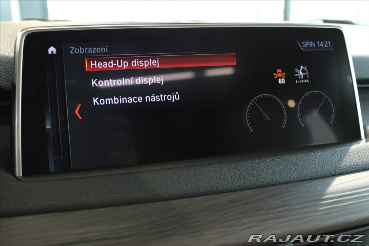 BMW X5 xDrive40d NezTop/HUD/Pano 2018