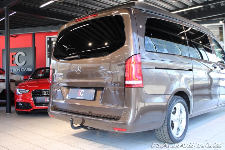 Mercedes-Benz Vito Tourer 4MATIC Activity/Ne 2018