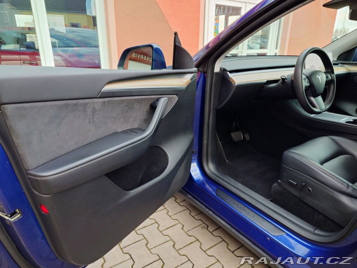 Tesla Model Y Long Range Dual Motor - 3 2021