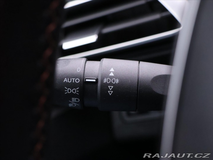 Peugeot 5008 1,2 PureTech 96kW Navi Vi 2017