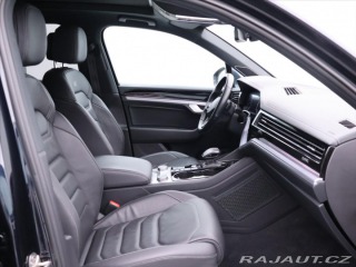 Volkswagen Touareg 3,0 TDI 210kW 4M R-Line D 2021