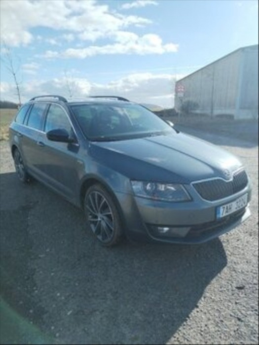 Škoda Octavia 2,0   3 4x4 tdi dsg L&amp