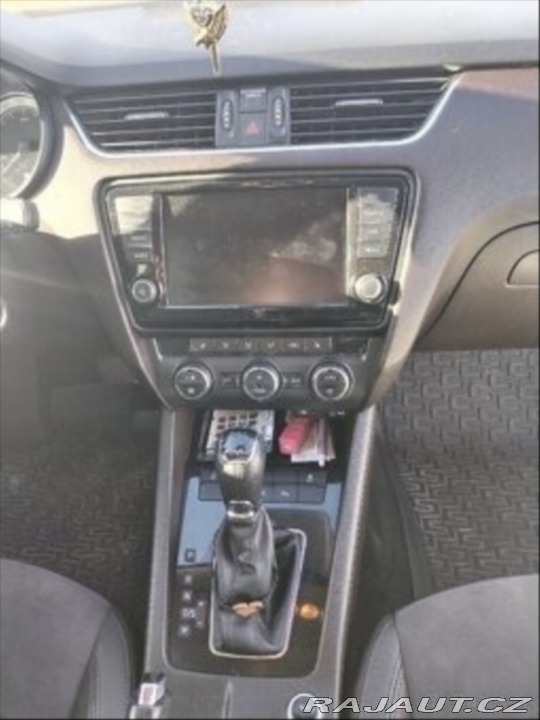 Škoda Octavia 2,0   3 4x4 tdi dsg L&amp 2015