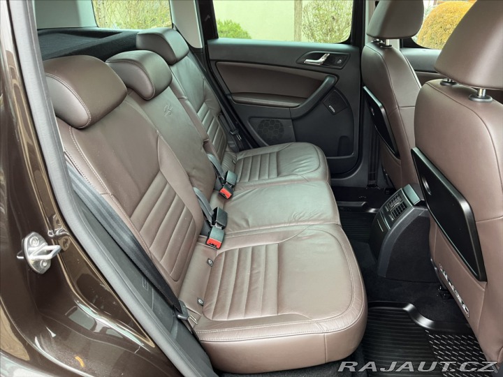 Škoda Yeti 2,0 TDi 103kW DSG 4x4 L&a 2014