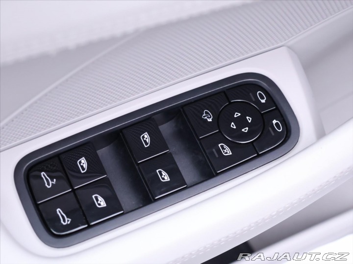 Porsche Panamera 4,0 V8 310kW Chrono Bose 2017