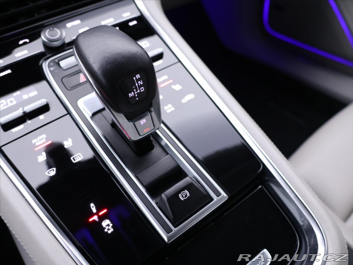 Porsche Panamera 4,0 V8 310kW Chrono Bose 2017