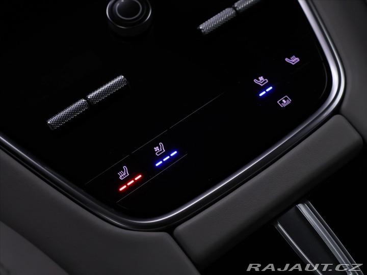 Porsche Panamera 4,0 V8 310kW Chrono Bose 2017