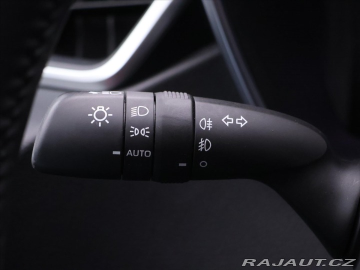 Toyota Corolla 1,8 Hybrid 90kW e-CVT CZ 2019