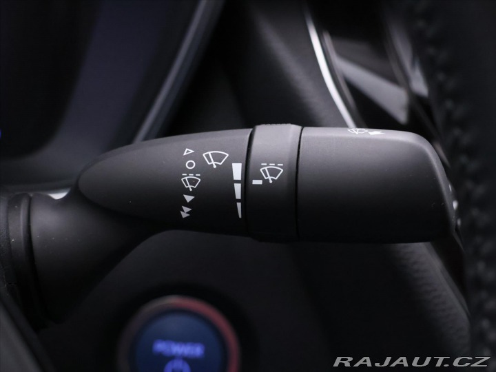 Toyota Corolla 1,8 Hybrid 90kW e-CVT CZ 2019