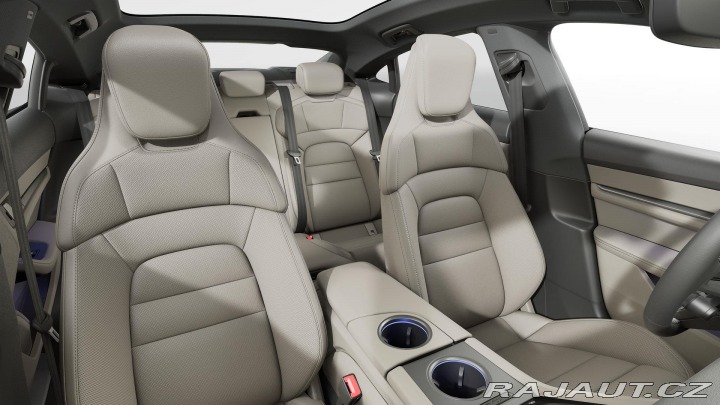 Porsche Taycan 4 2025