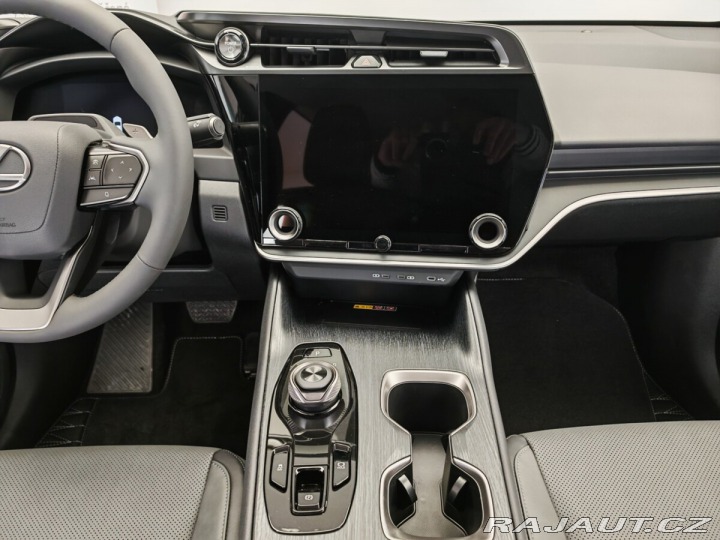 Lexus Ostatní modely RZ 300e 300e Executive 2025