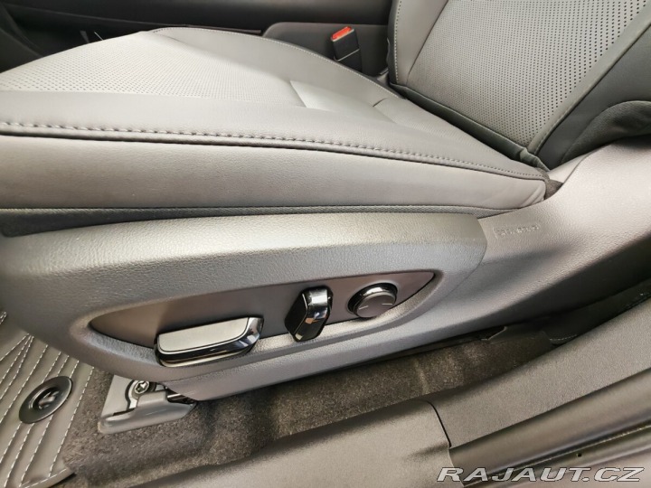 Lexus Ostatní modely RZ 300e 300e Executive 2025