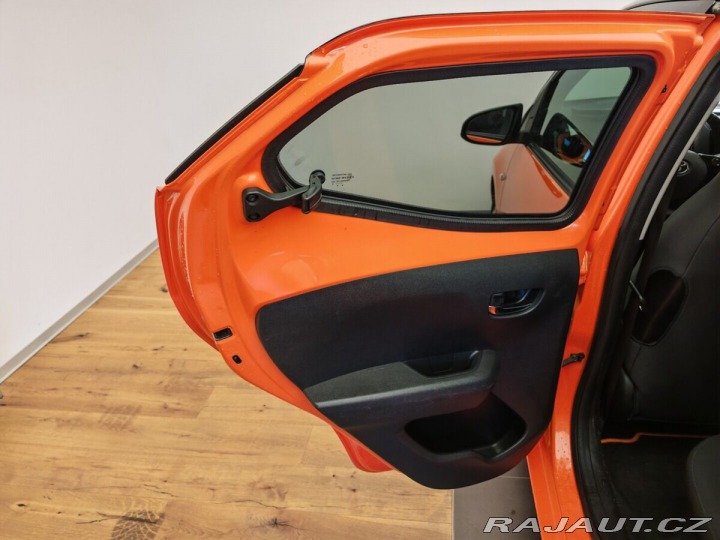 Toyota Aygo X-Play , manual 2020