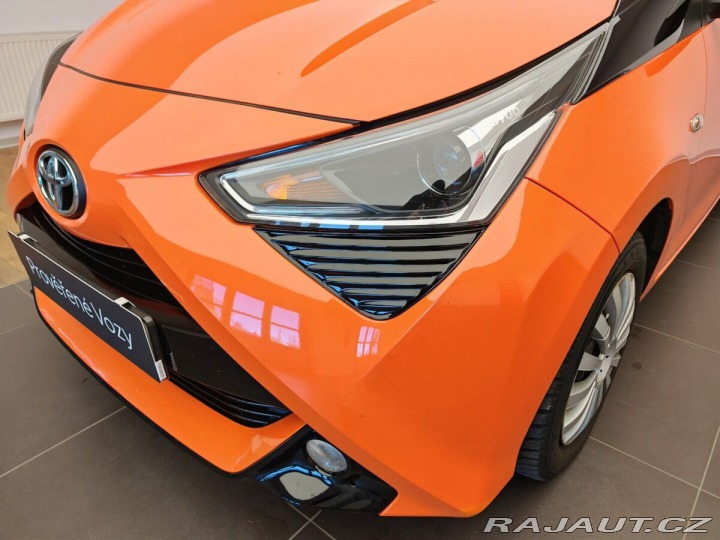 Toyota Aygo X-Play , manual 2020
