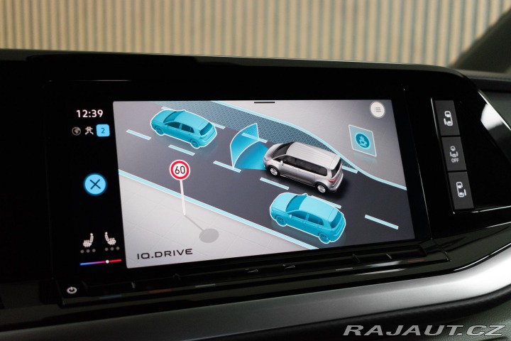 Volkswagen Multivan 2.0 TDI DSG*TAŽNÉ*WEBASTO 2024