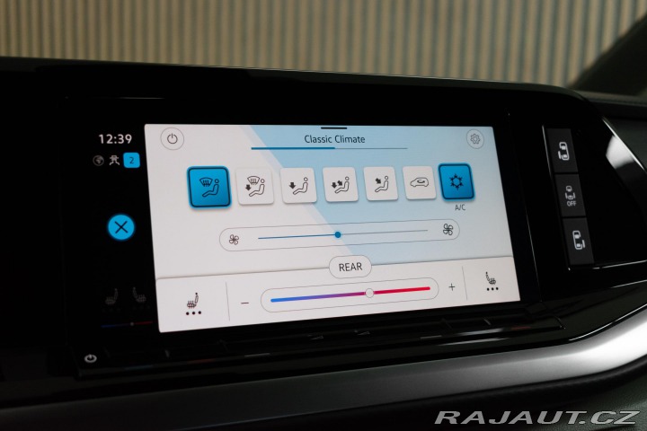 Volkswagen Multivan 2.0 TDI DSG*TAŽNÉ*WEBASTO 2024