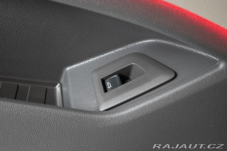 Volkswagen Multivan 2.0 TDI DSG*TAŽNÉ*WEBASTO 2024