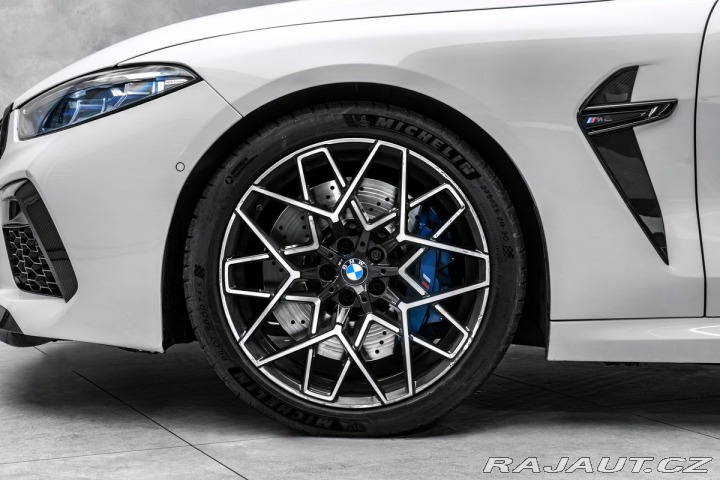 BMW M8  2020