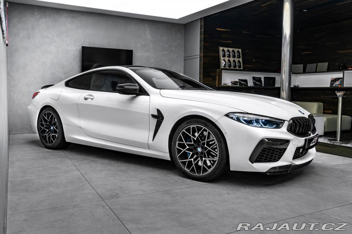 BMW M8  2020